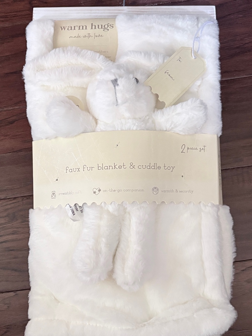 Source Unknown White Faux Fur Blanket & Cuddle Toy Set